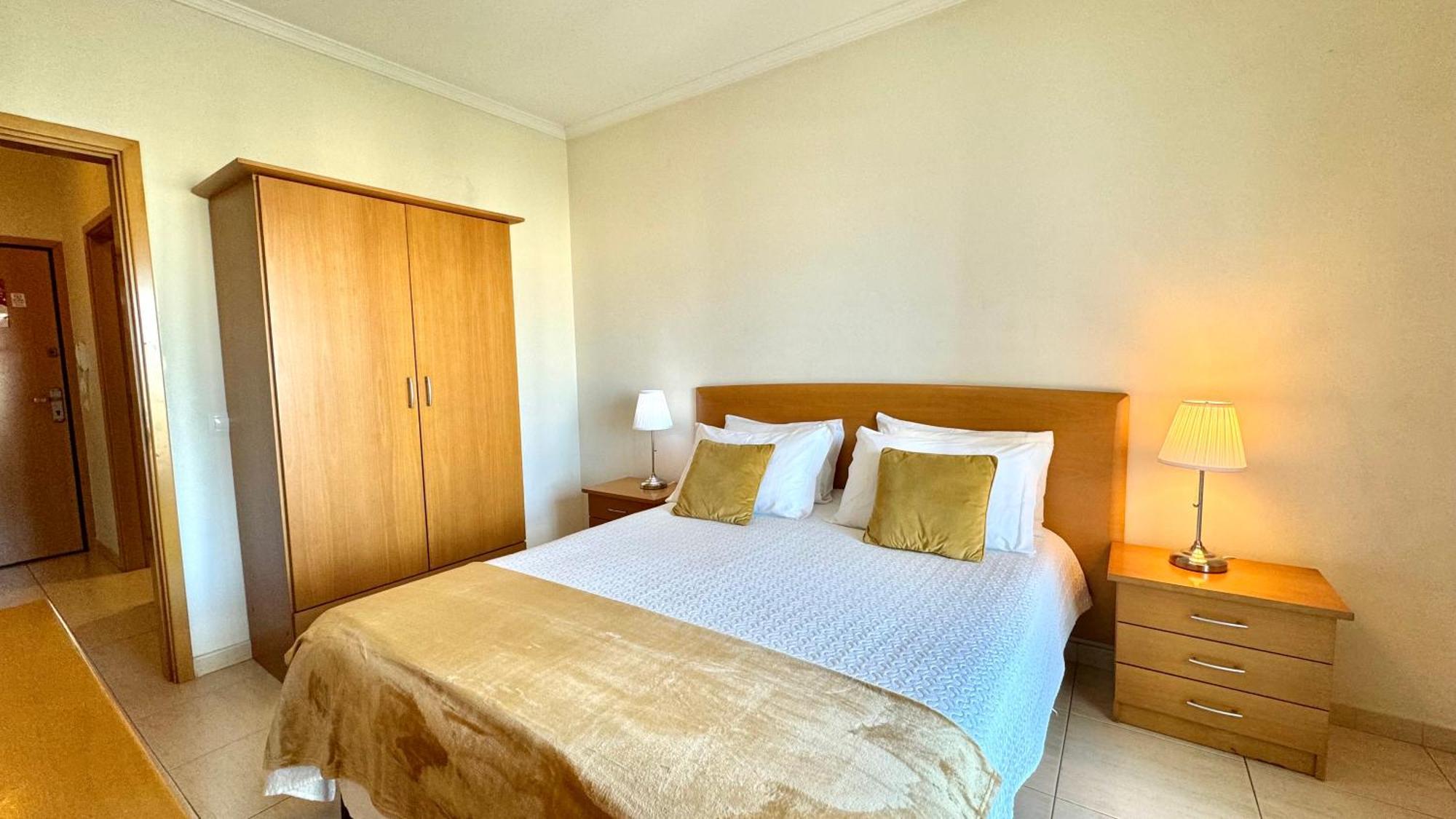 Praia Da Rocha, 502, Charming Apartment, Air Conditioning, Swimming Pool,Free Wifi, Faia By Ig Apartment