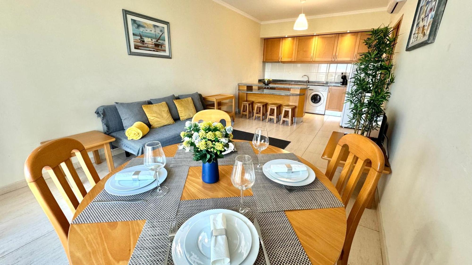 Apartment Praia Da Rocha, 502, Charming Apartment, Air Conditioning, Swimming Pool,Free Wifi, Faia By Ig
